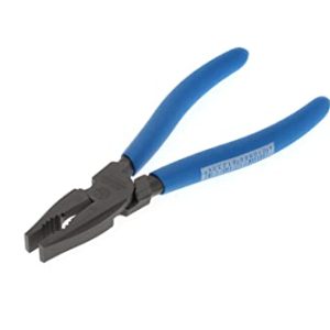 GEDORE Szczypce uniwersalne do cięcia/trzymania/obracania, antypoślizgowy uchwyt, długość 160 mm, HRC 62 64, 8250 TL GEDORE Szczypce uniwersalne do cięcia/trzymania/obracania, antypoślizgowy uchwyt, długość 160 mm, HRC 62 64, 8250 TL