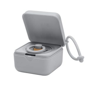 BIBS Pacifier Box Cloud Pudełko ochronne na smoczki BIBS Pacifier Box Cloud Pudełko ochronne na smoczki