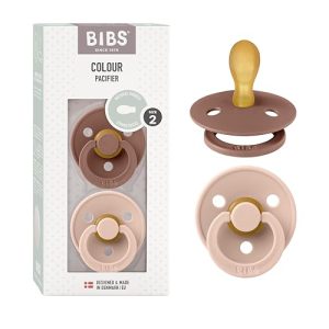 Smoczek BIBS z serii Colour, 2 pak, nie zawiera BPA, Symetryczny kształt gumowej główki. Lateks kauczuku naturalnego, Wyprodukowano w Danii/EU. Rozmiar (6 18 miesięcy), Woodchuck/Blush Smoczek BIBS z serii Colour, 2 pak, nie zawiera BPA, Symetryczny kształt gumowej główki. Lateks kauczuku naturalnego, Wyprodukowano w Danii/EU. Rozmiar (6 18 miesięcy), Woodchuck/Blush