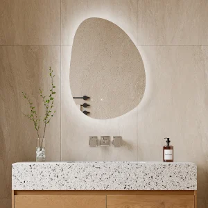 Lustro łazienkowe asymetryczne przeciwparowe podświetlane – 60 x 80 cm – INACIA 3217238 Lustro łazienkowe asymetryczne przeciwparowe podświetlane – 60 x 80 cm – INACIA 3217238
