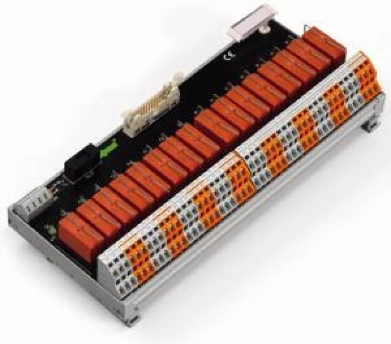 Moduł przekaźnikowy wyjściowy z 16 przekaźnikami 24V DC 2z 704‑5064 - obrazek 1