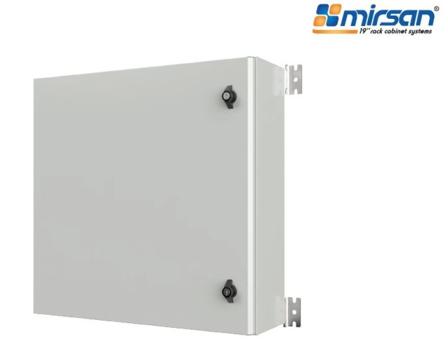 MIRSAN Szafa wisząca IP65 600/800/250mm (jednoskrzydłowe drzwi pełne płyta montażowa) szara