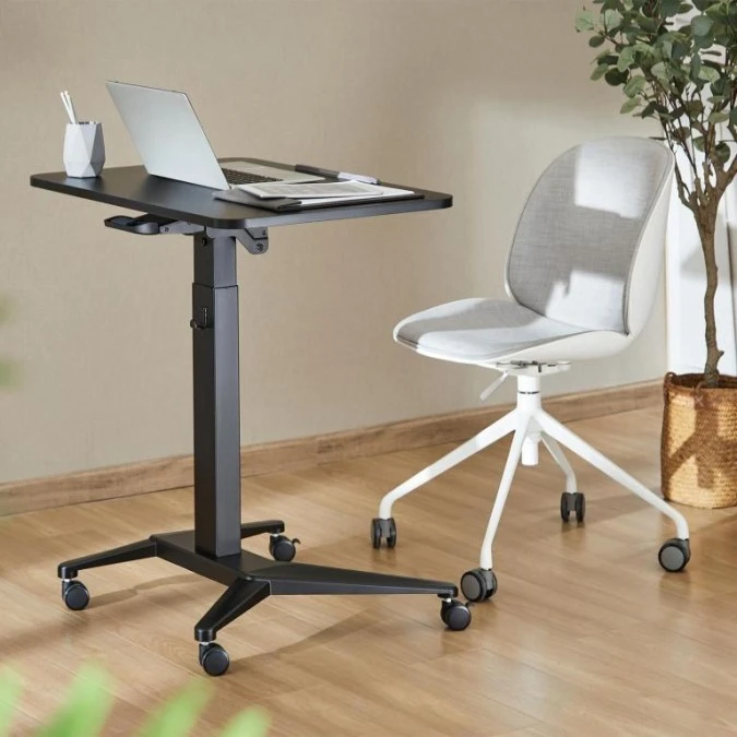 Mobilne biurko stolik na laptop Maclean, czarne, pneumatyczna regulacja wysokości, 80x52cm, 8kg max, 109cm wys, MC‑453B - obrazek 2